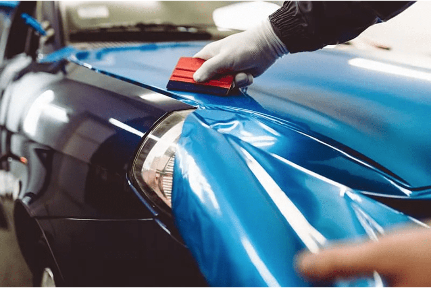 Read more about the article Top 4 Reasons to Have the Experts Complete Your Car Vinyl Wrapping Project